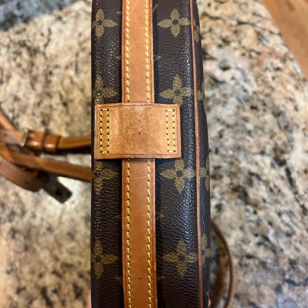 Louis Vuitton Jeune Fille MM - Picture 6 of 16
